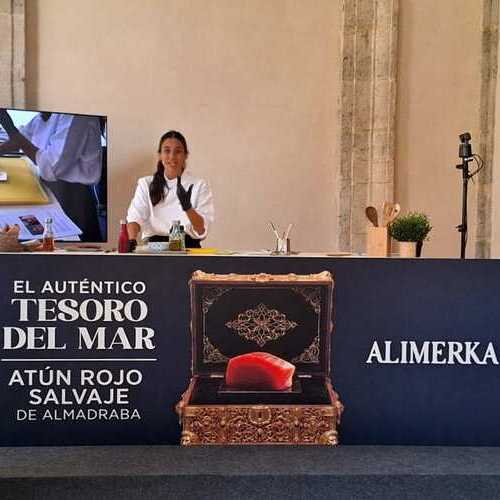 Alimerka acerca el Atún Rojo Salvaje de Almadraba a sus clientes junto a la chef María Lo