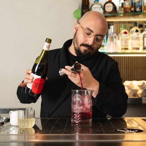 La D.O. Cariñena presenta Plan Ñ, una nueva forma de vivir el vino que arranca con los Cariñena Spritz de Borja Insa