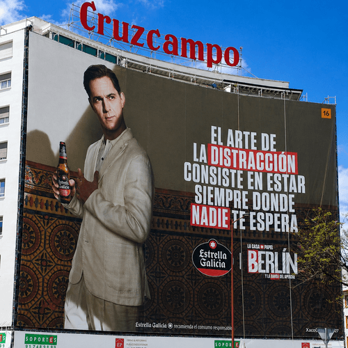 Estrella Galicia y Berlín continúan con su “arte de la distracción” en Sevilla