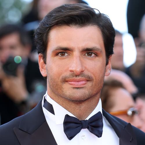 Carlos Sainz acude a la alfombra roja de Cannes de la mano de L'Oréal Paris