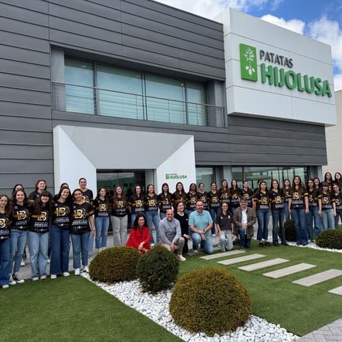 Somos Hijolusa reafirma su compromiso con el deporte base femenino junto al Lioness Basket