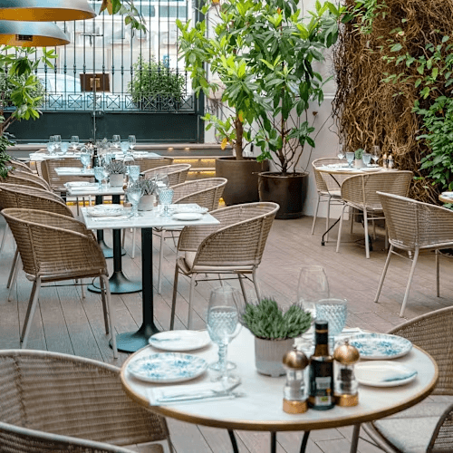 Las búsquedas de restaurantes con terraza aumentan un 10% esta primavera a nivel nacional con respecto al 2025, según datos de TheFork