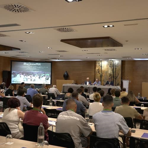 Dcoop celebra en Granada la séptima edición de las jornadas MuYJoven