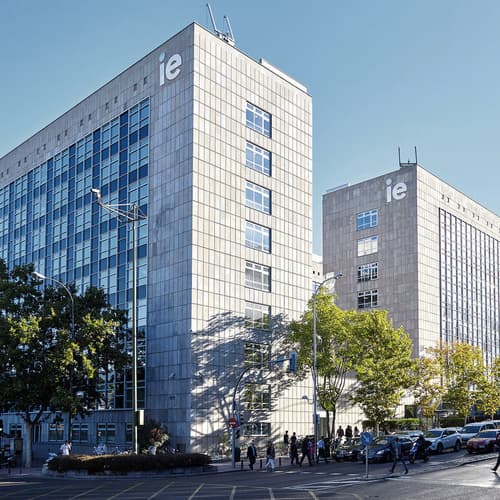 IE Business School, reconocida por su excelencia académica y proyección internacional