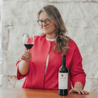 En las visitas de Enoturismo, Cristina Figuero siempre responde "sí" a…