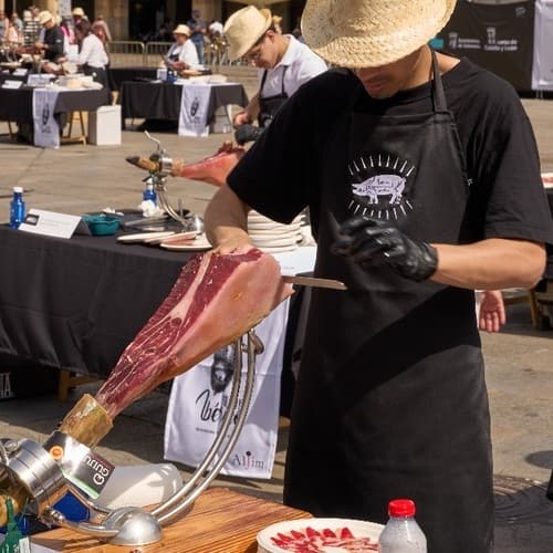 Salamanca celebra este domingo una gran fiesta del ibérico con 100 cortadores de jamón y cocina solidaria