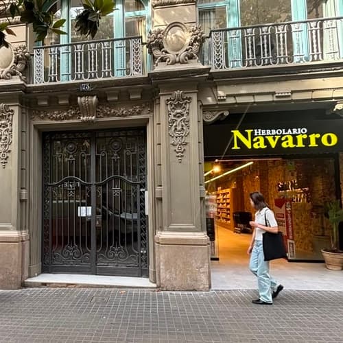 Herbolario Navarro impulsa su expansión en Cataluña con una nueva ecotienda en el corazón de Gràcia