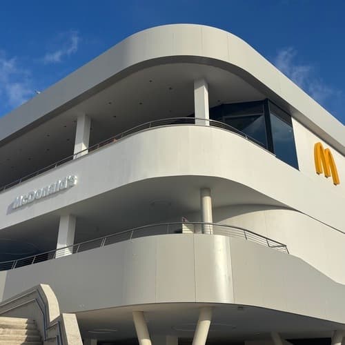 McDonald’s inaugura un nuevo restaurante en Torrevieja y consolida su apuesta por la Comunidad Valenciana