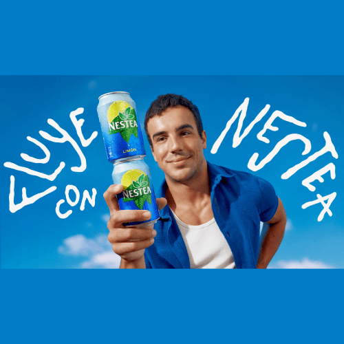 'Fluye con Nestea', la nueva campaña de verano de Nestea con Óscar Casas y Clers