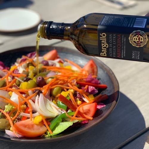 El secreto de los platos de verano está en el aliño: Olis Bargalló reivindica la elección del aceite y el vinagre adecuados