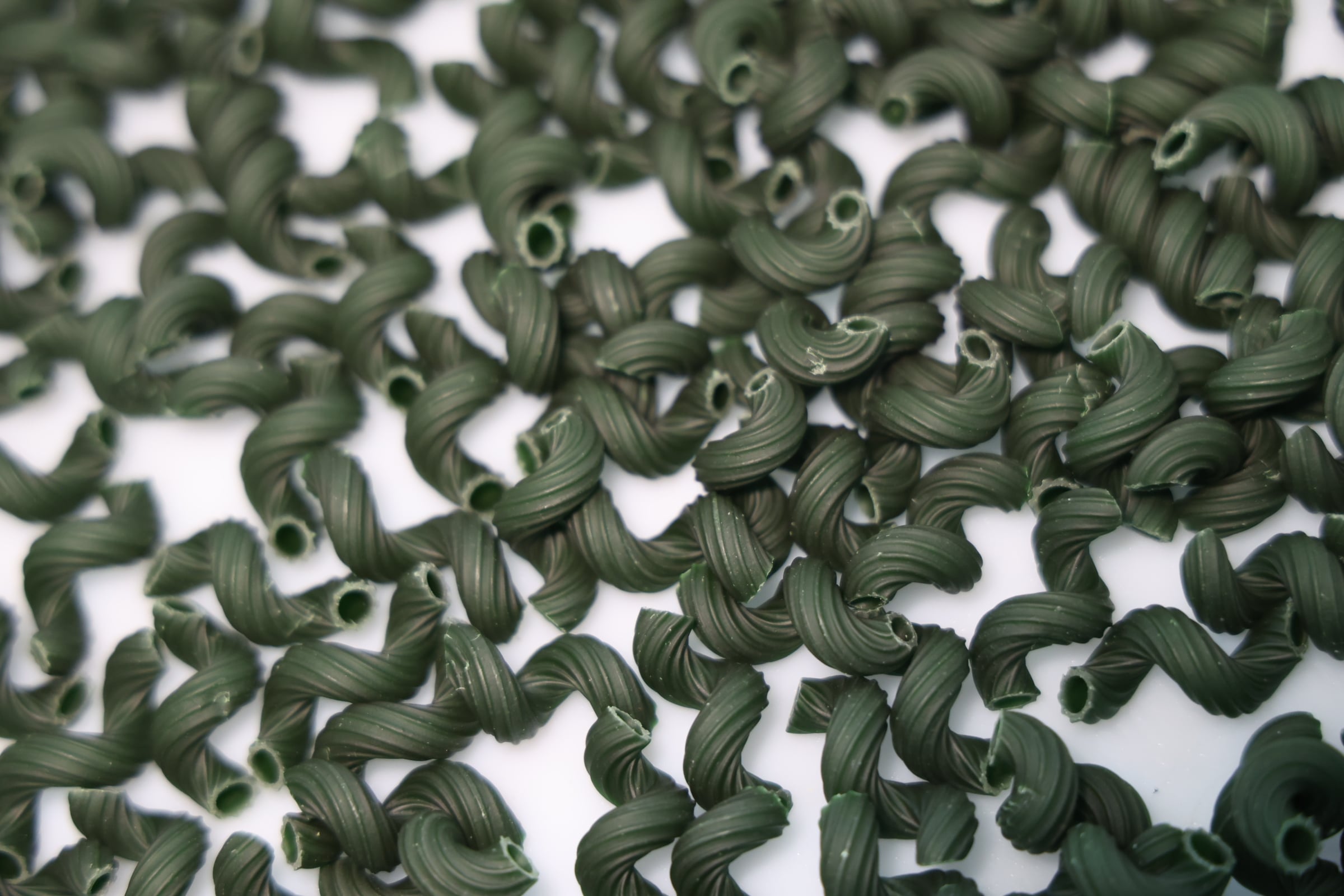 La Isleña lanza al mercado su nueva pasta elaborada con espirulina 100% canaria
